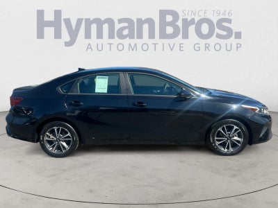 2024 Kia Forte LXS IVT