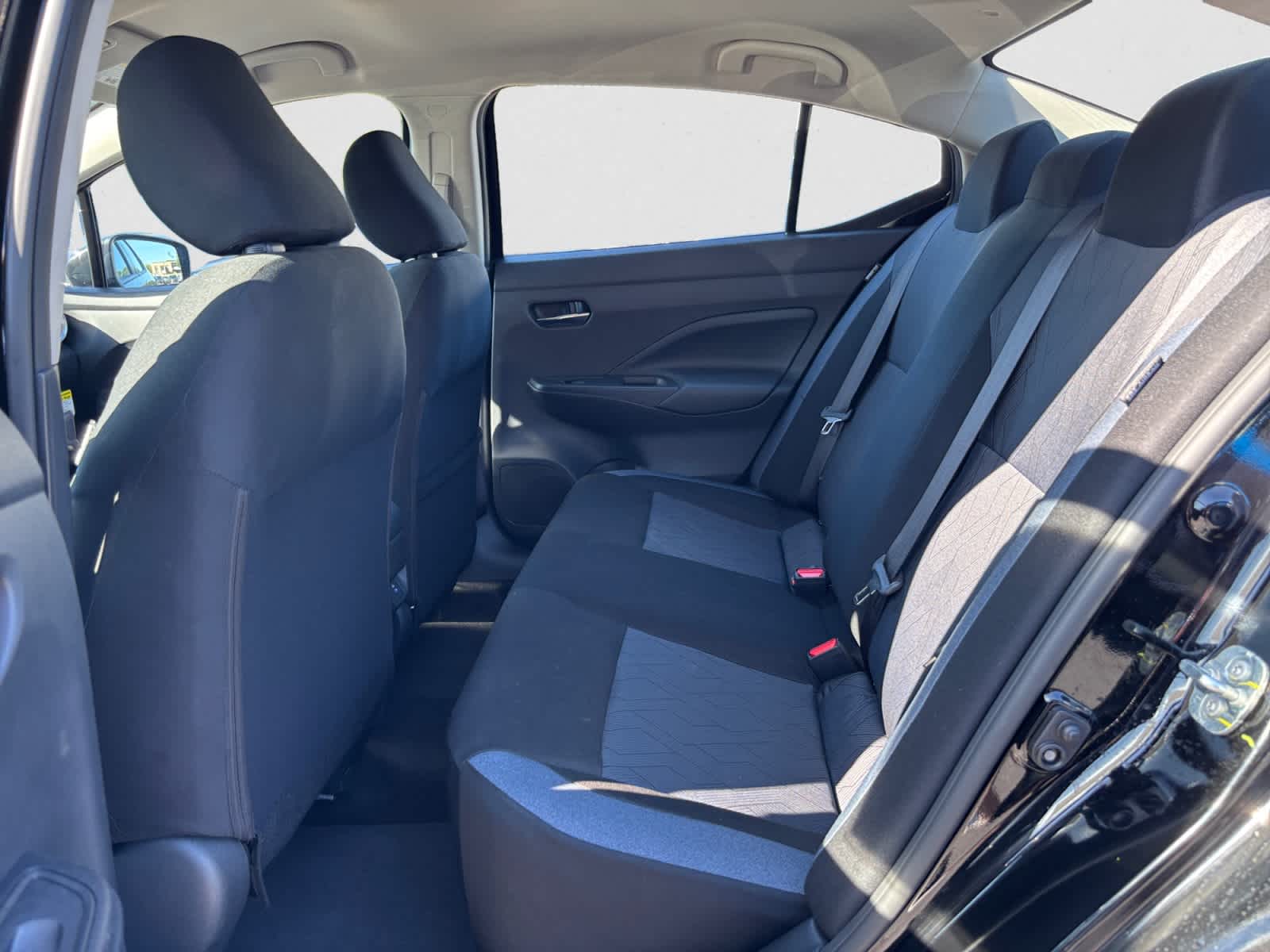 2025 Nissan Versa SV CVT