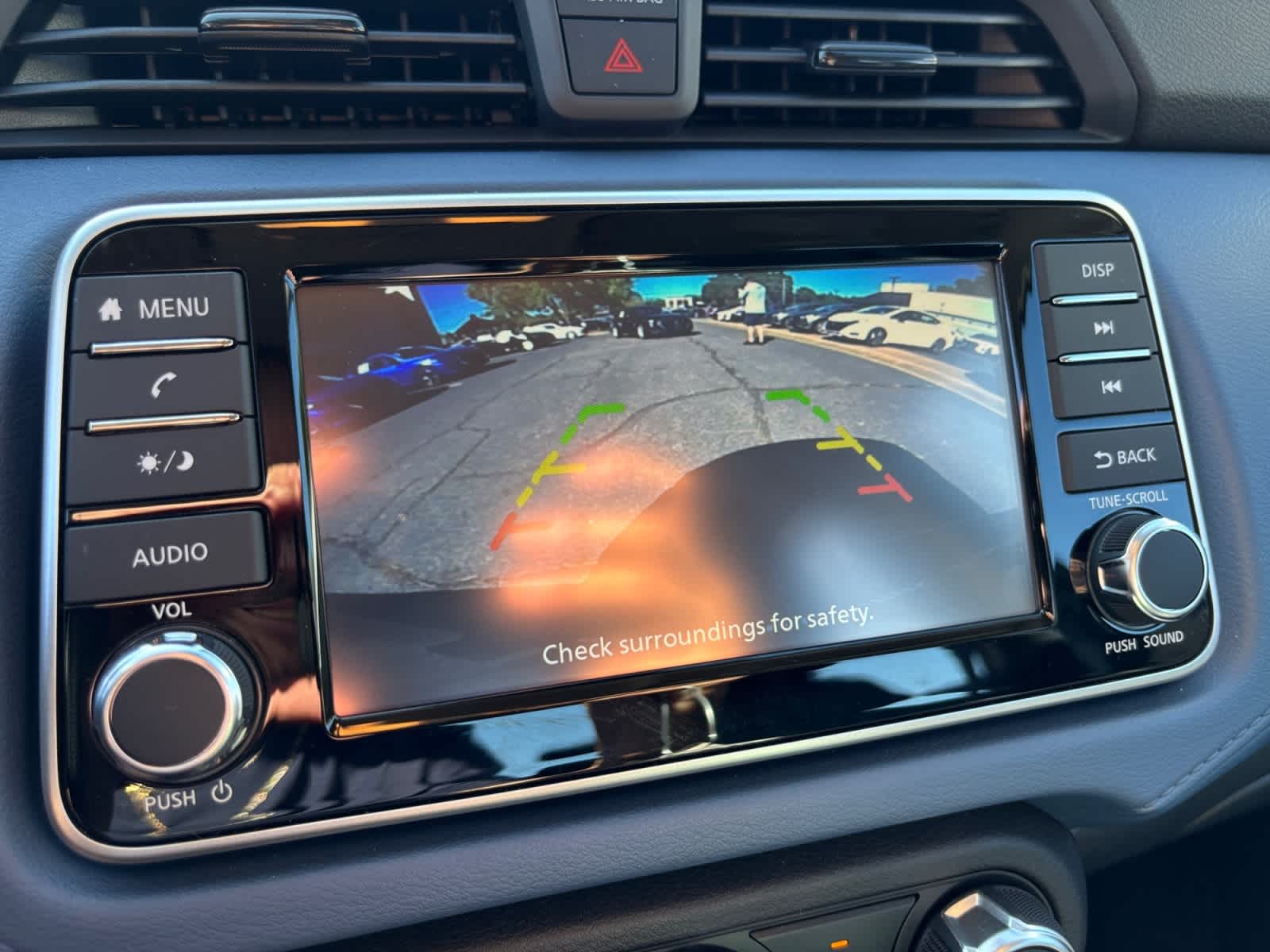 2025 Nissan Versa SV CVT