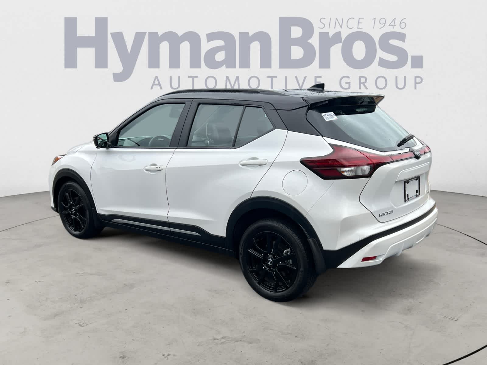 2024 Nissan Kicks SR
