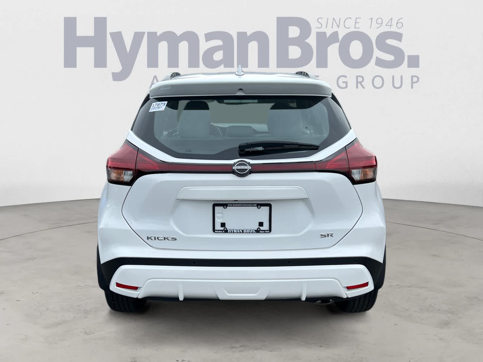 2024 Nissan Kicks SR