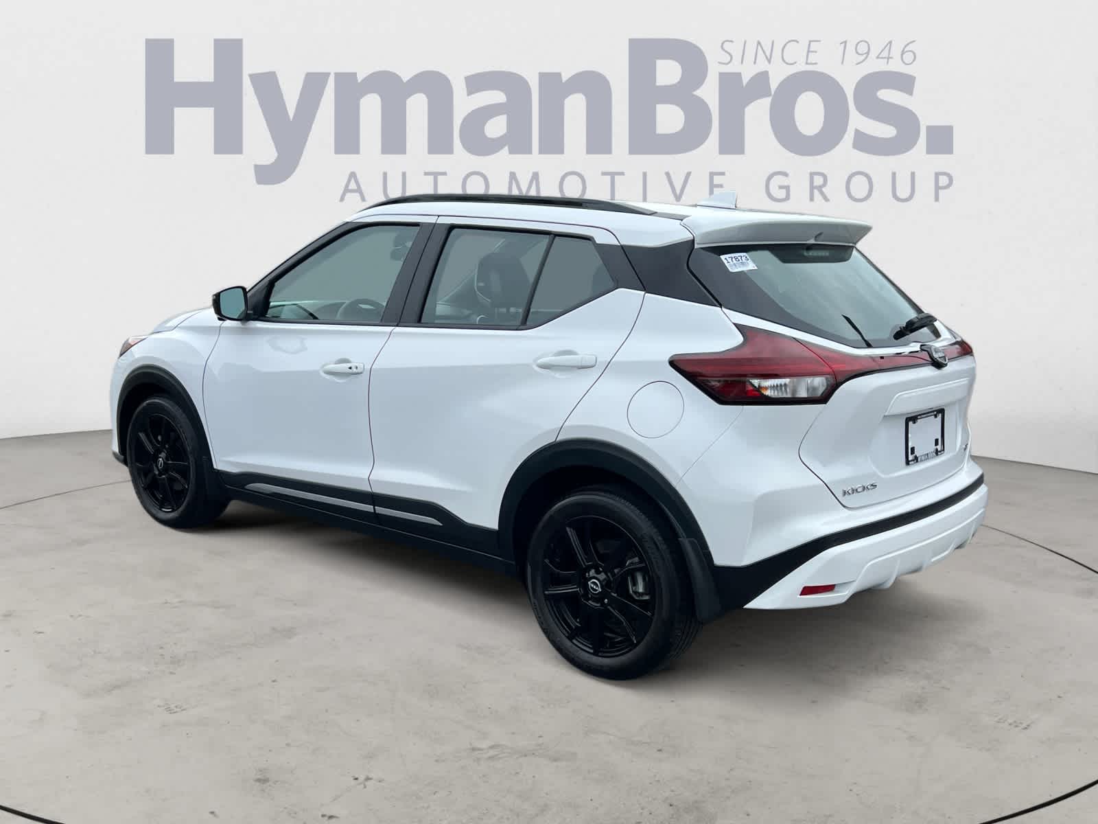 2024 Nissan Kicks SR