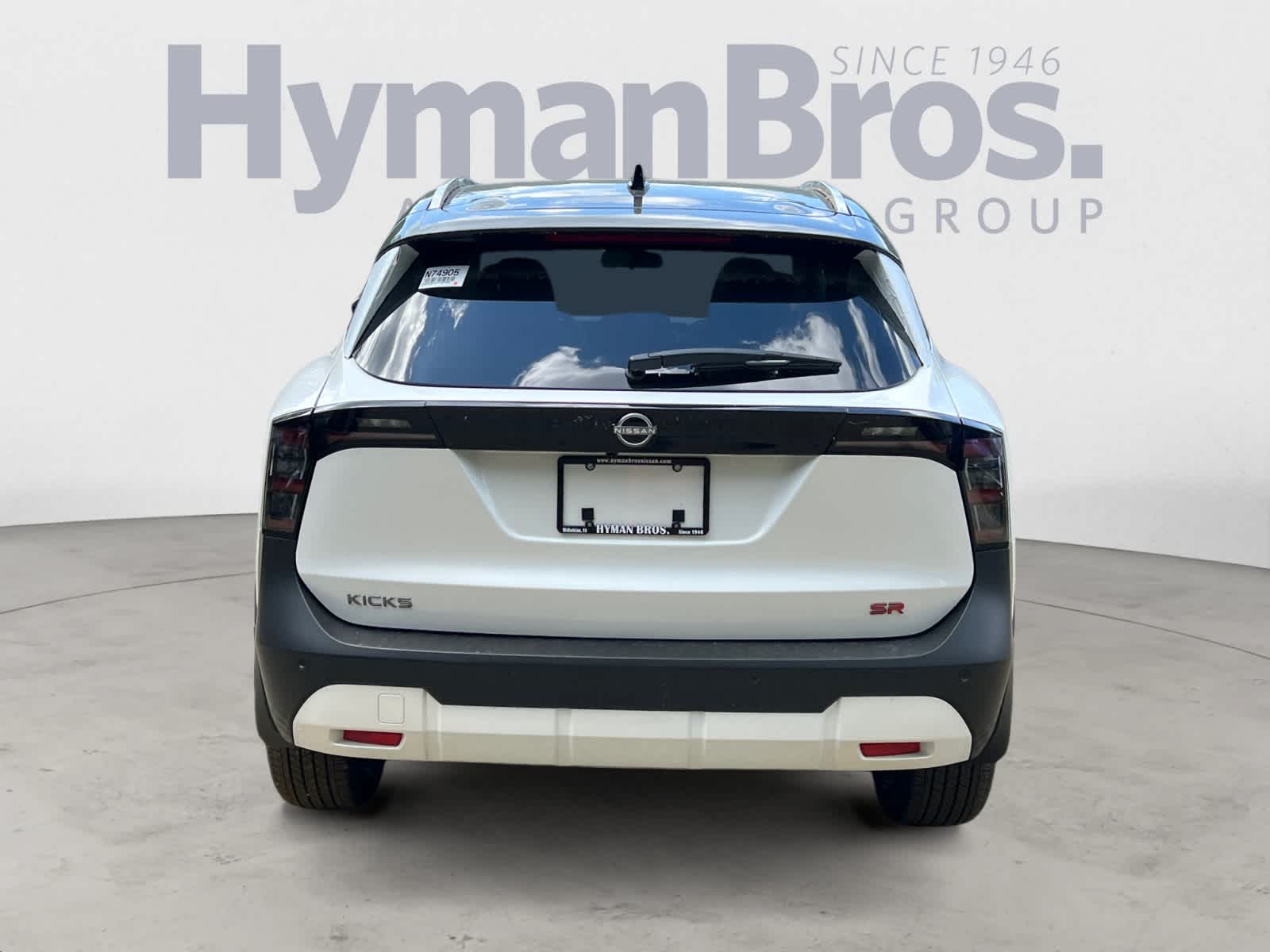 2026 Nissan Kicks SR