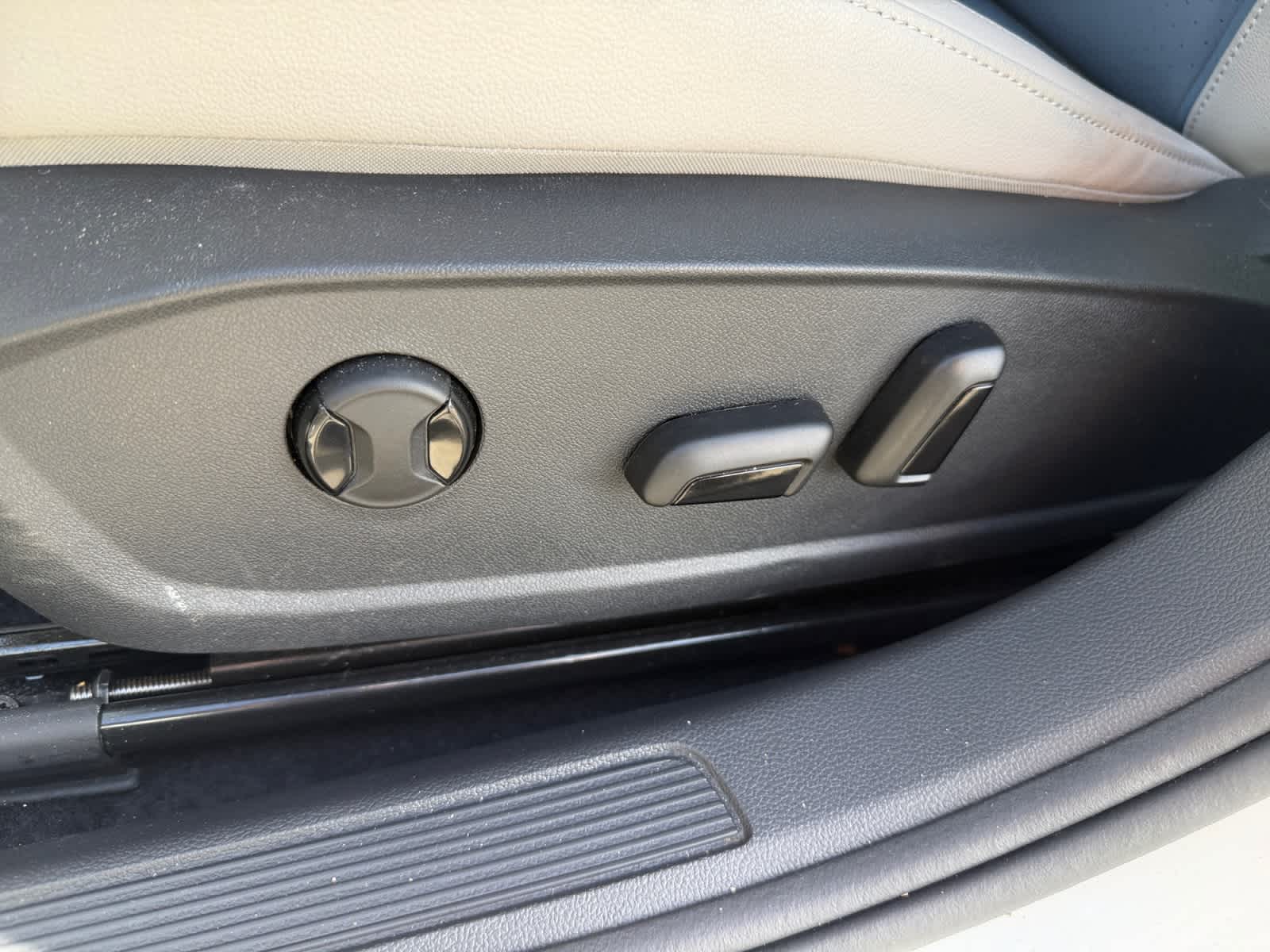 2025 Volkswagen Jetta SE Auto