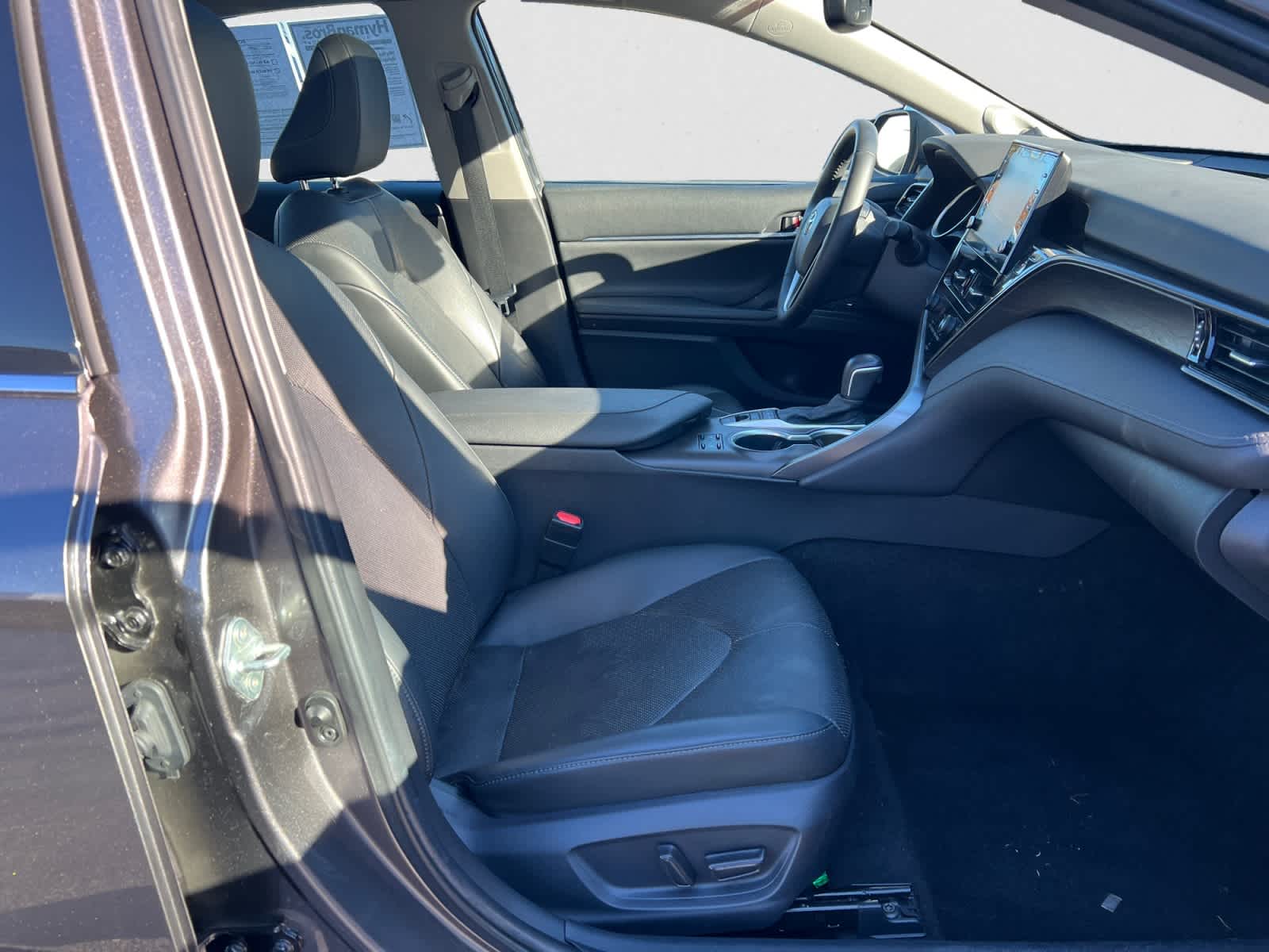 2021 Toyota Camry XLE Auto (SE)