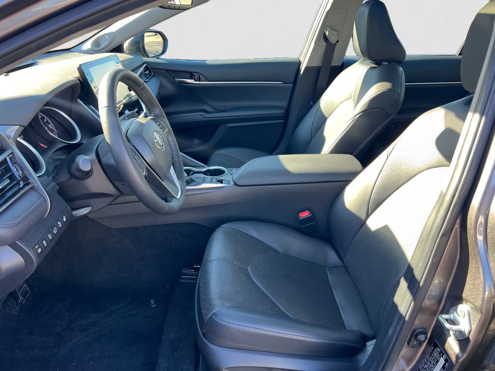 2021 Toyota Camry XLE Auto (SE)