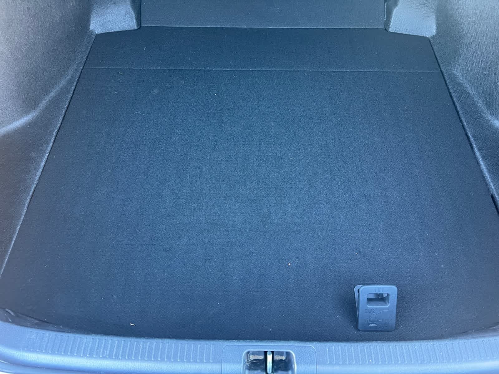 2021 Toyota Camry XLE Auto (SE)