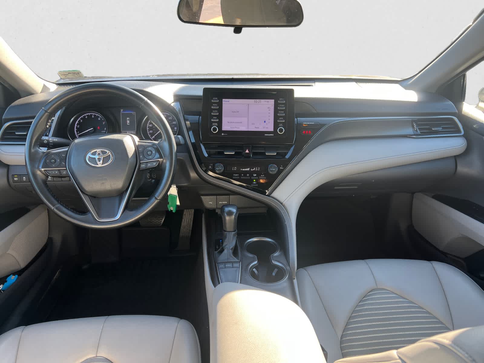 2023 Toyota Camry SE Auto (SE)