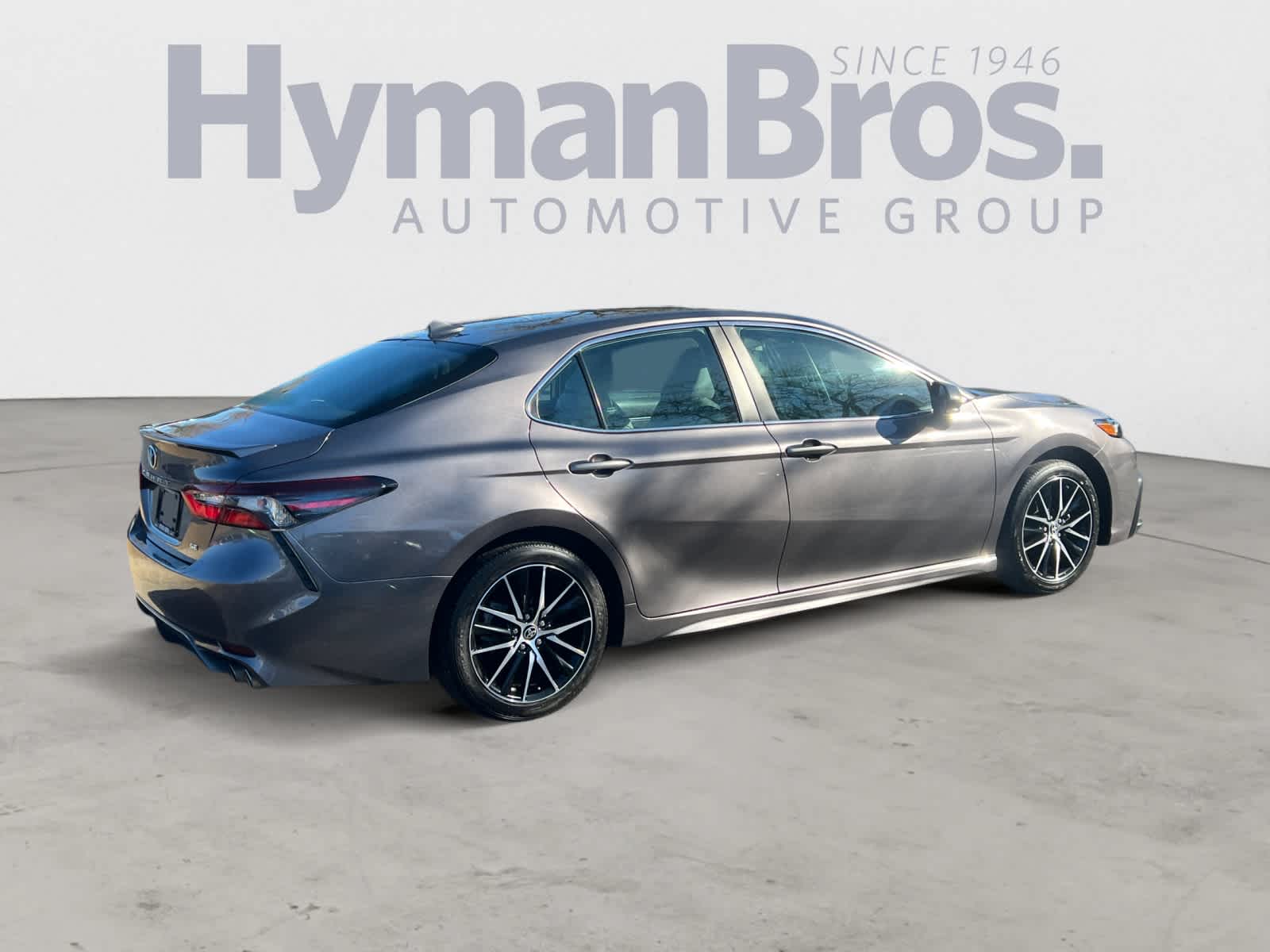 2023 Toyota Camry SE Auto (SE)