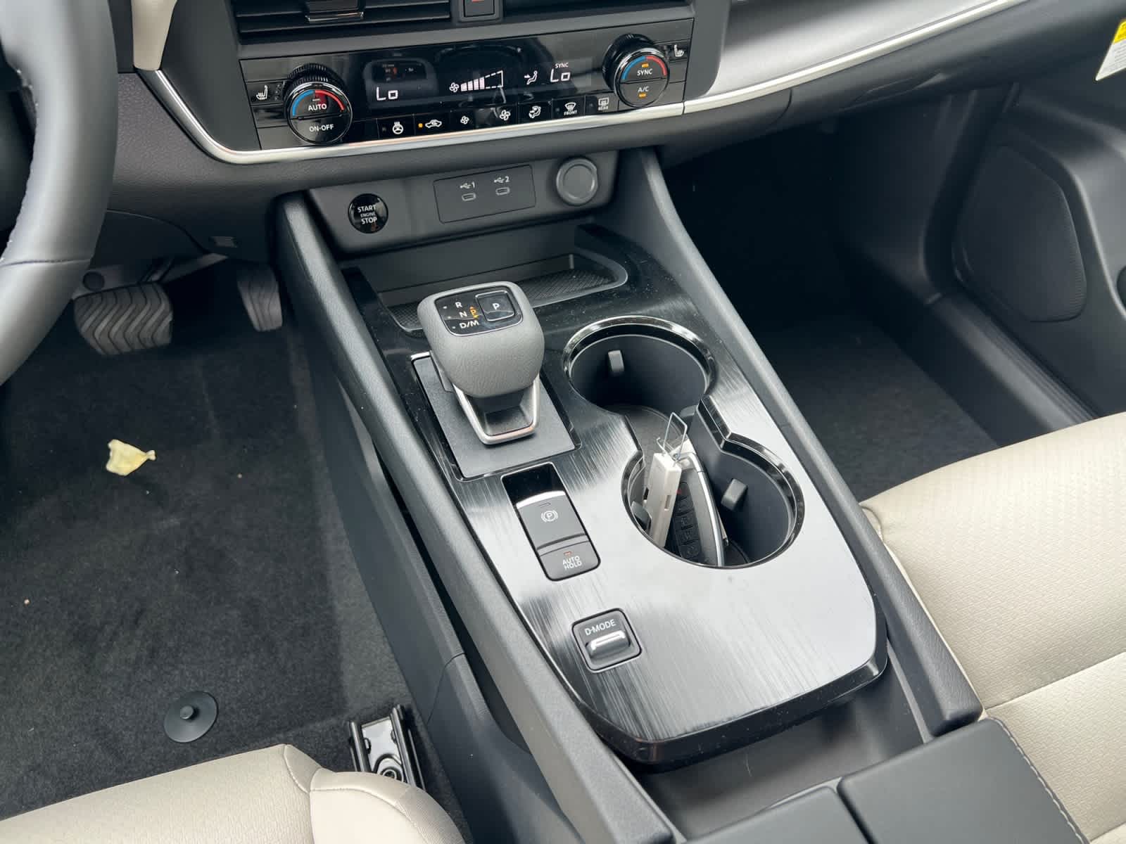 2026 Nissan Rogue 2026.5 FWD Dark Armor