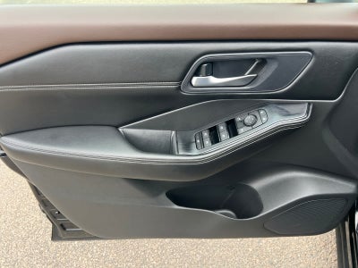 2023 Nissan Rogue FWD SV