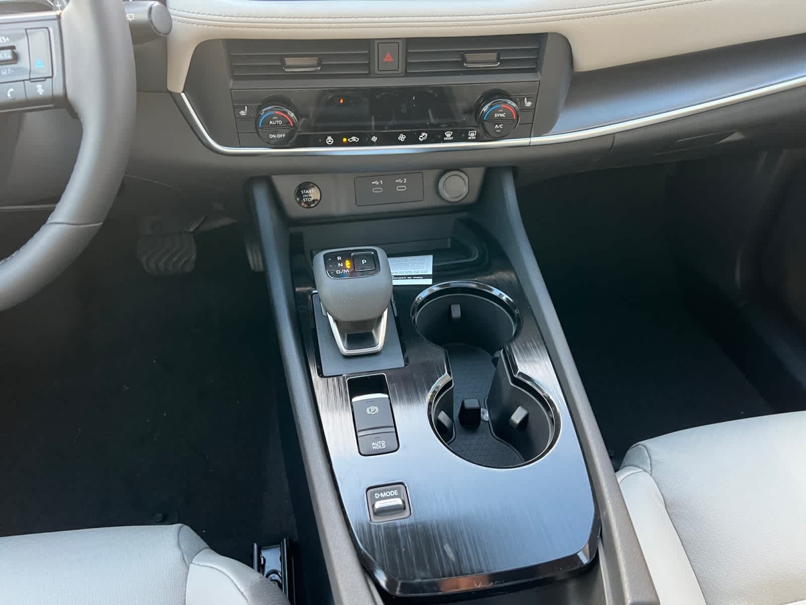 2026 Nissan Rogue 2026.5 FWD Dark Armor