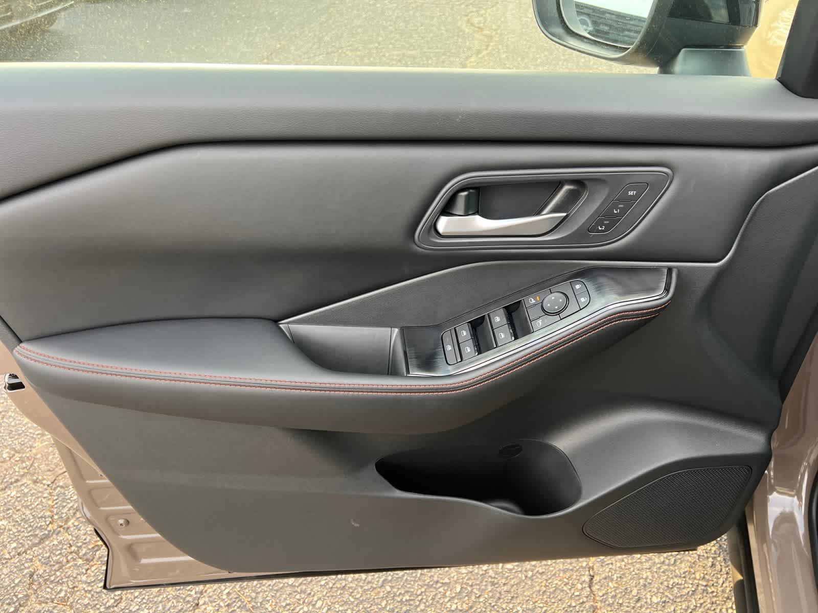 2026 Nissan Rogue 2026.5 AWD Rock Creek