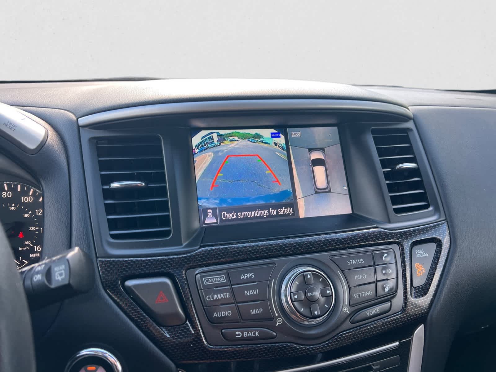 2020 Nissan Pathfinder 4x4 SL