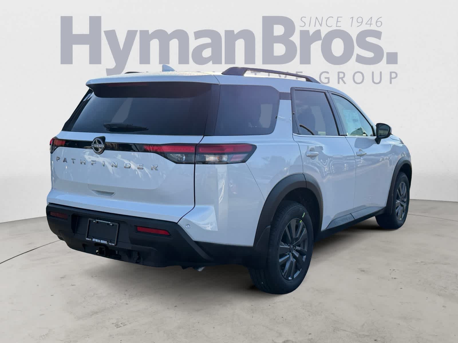 2025 Nissan Pathfinder SV