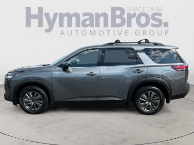 2022 Nissan Pathfinder SV 4WD