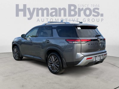 2023 Nissan Pathfinder SL