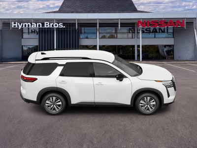 2026 Nissan Pathfinder SL