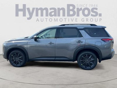2026 Nissan Pathfinder SL