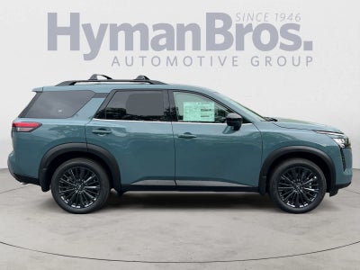 2026 Nissan Pathfinder SL