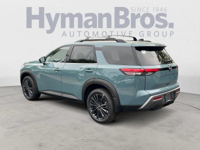2026 Nissan Pathfinder SL