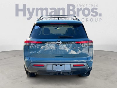 2026 Nissan Pathfinder SL