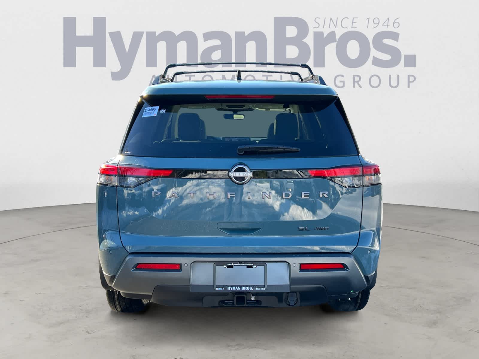 2026 Nissan Pathfinder SL