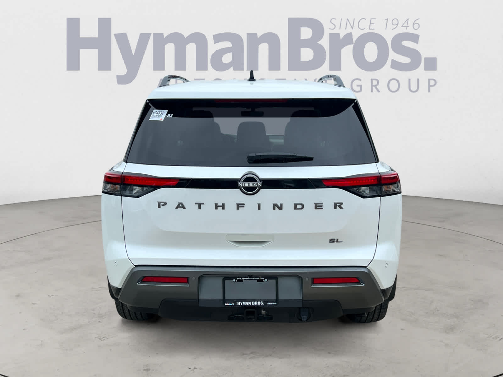 2026 Nissan Pathfinder SL