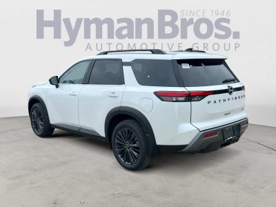2026 Nissan Pathfinder SL