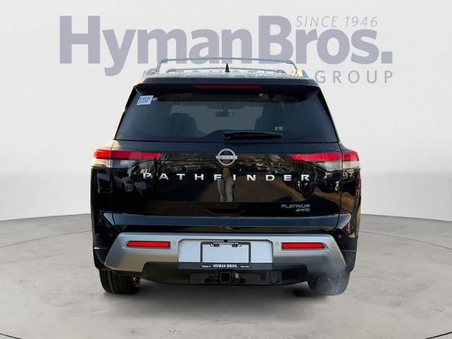 2025 Nissan Pathfinder Platinum 4WD