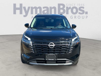 2026 Nissan Pathfinder Platinum 4WD