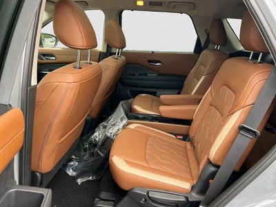 2026 Nissan Pathfinder Platinum 4WD