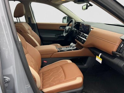 2026 Nissan Pathfinder Platinum 4WD