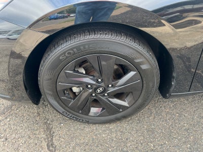 2022 Hyundai ELANTRA SEL IVT