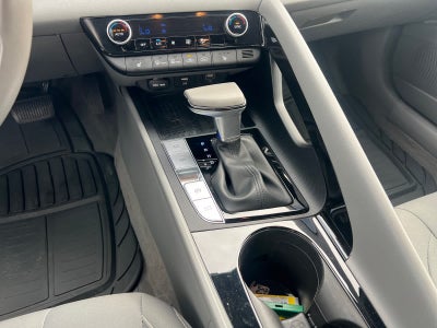 2022 Hyundai ELANTRA SEL IVT