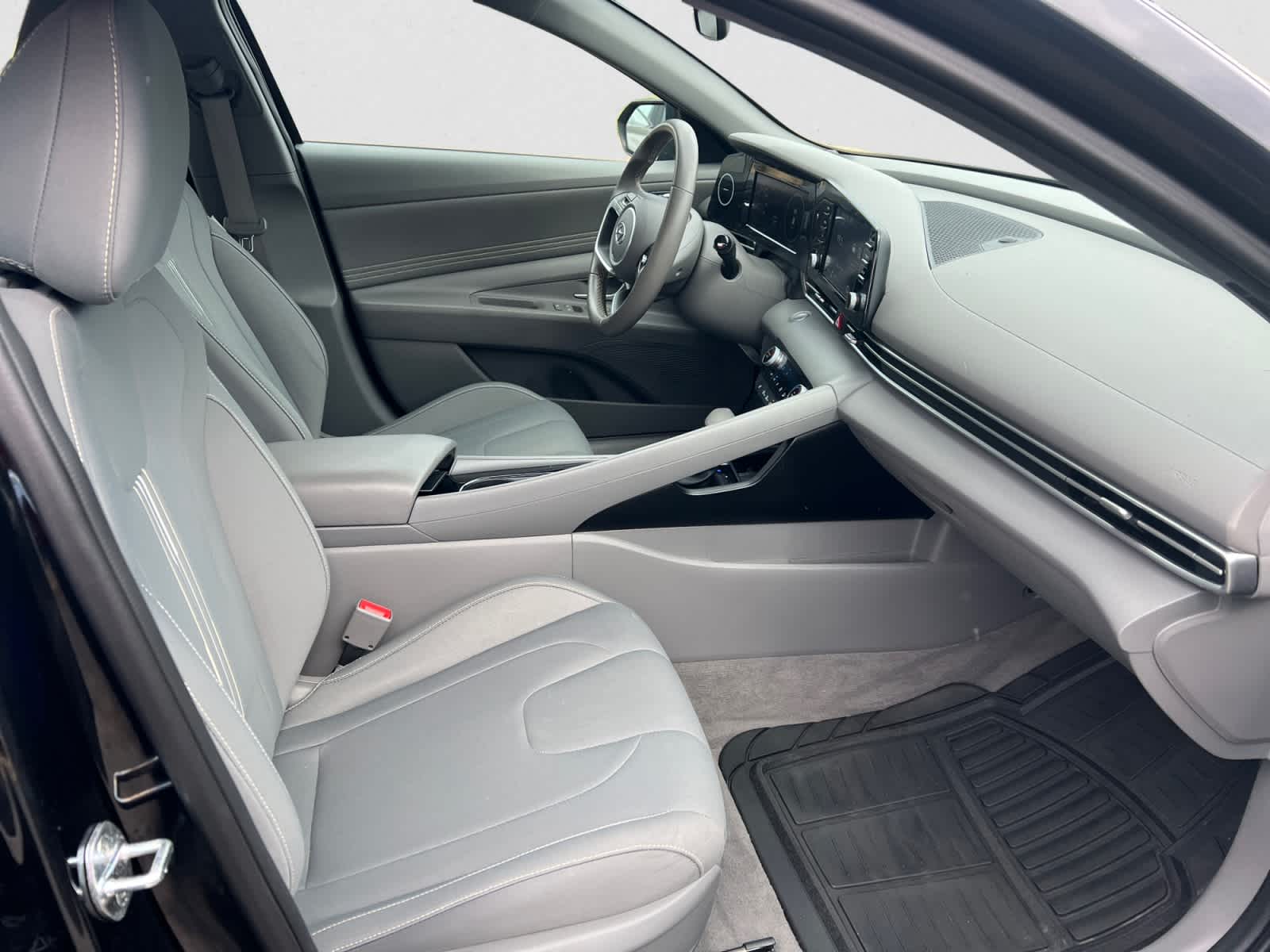 2022 Hyundai ELANTRA SEL IVT