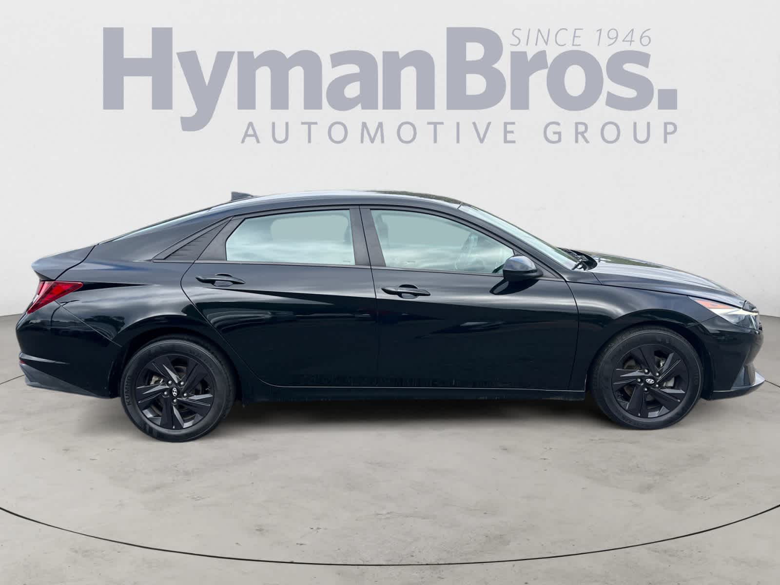 2022 Hyundai ELANTRA SEL IVT