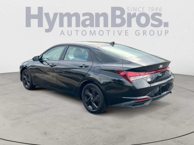 2022 Hyundai ELANTRA SEL IVT