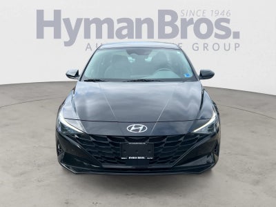 2022 Hyundai ELANTRA SEL IVT