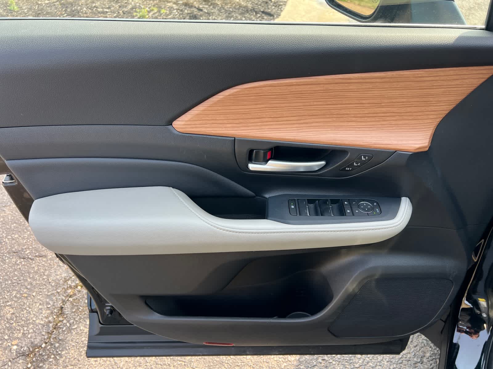 2025 Toyota Grand Highlander Platinum AWD (Natl)