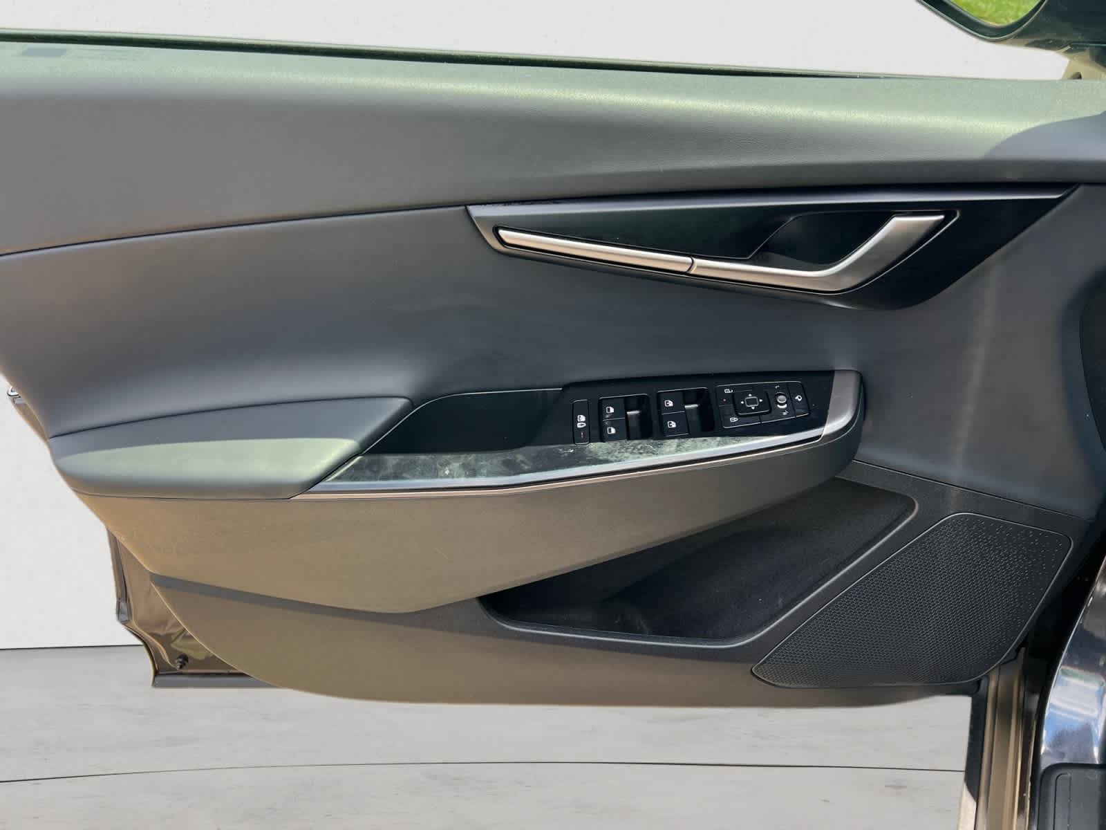 2025 Kia EV6 Light Long Range RWD