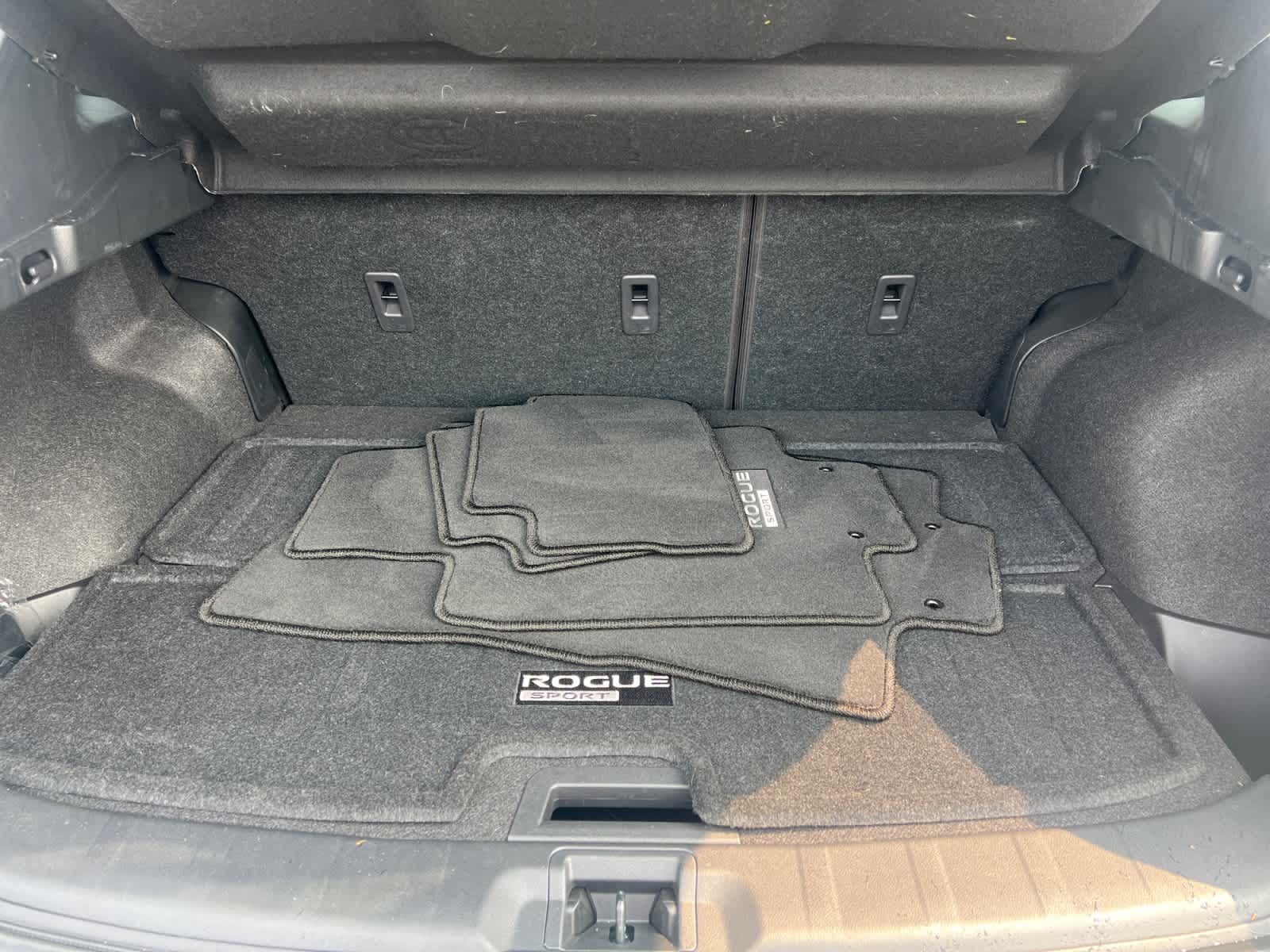 2022 Nissan Rogue Sport FWD SV