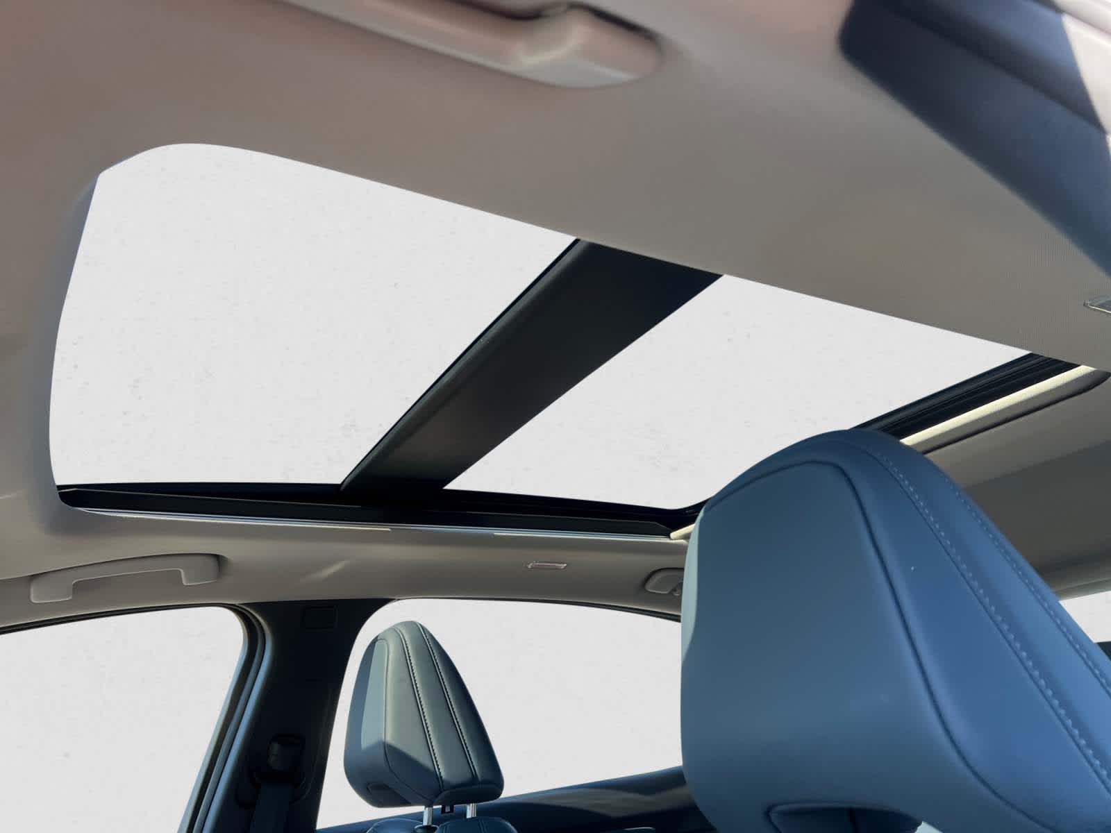 2023 Nissan ARIYA PLATINUM+ e-4ORCE AWD w/20" Wheels