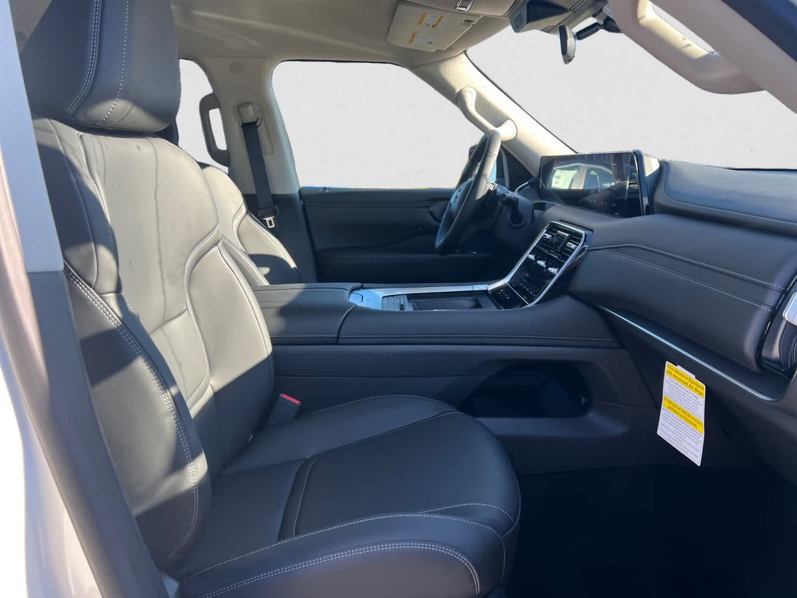 2026 Nissan Armada SV