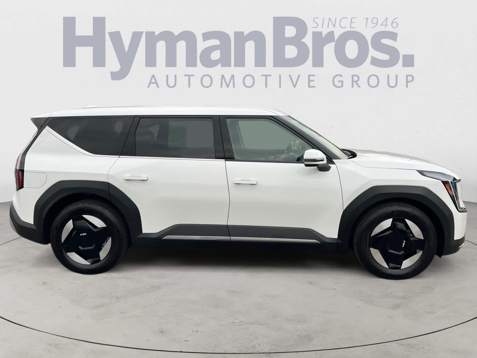 2024 Kia EV9 Light Long Range RWD