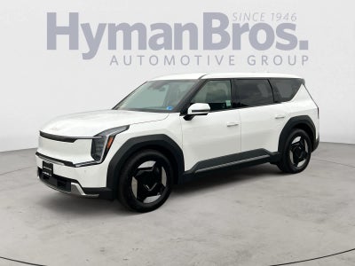 2024 Kia EV9 Light Long Range RWD