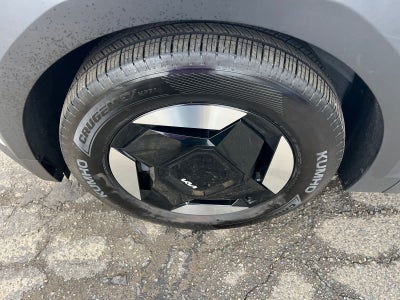 2024 Kia EV9 Light Long Range RWD
