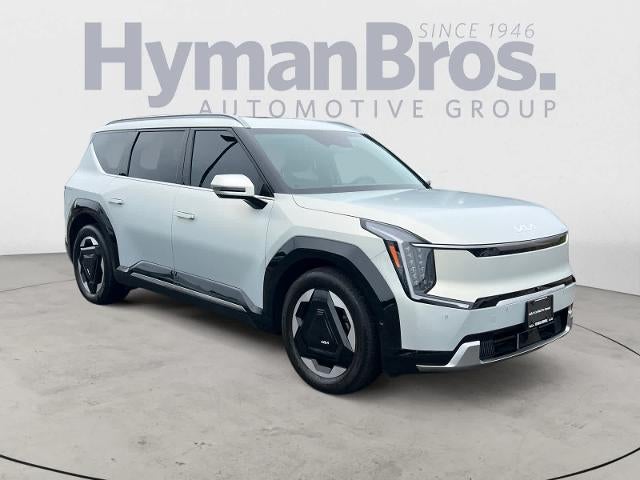 2024 Kia EV9 Land AWD's photo