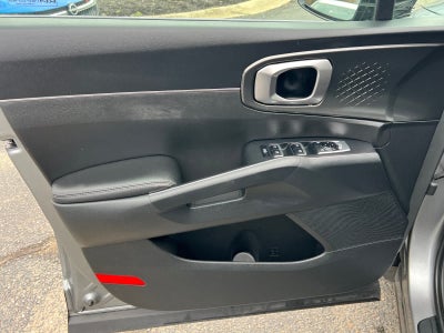 2022 Kia Sorento Hybrid S FWD