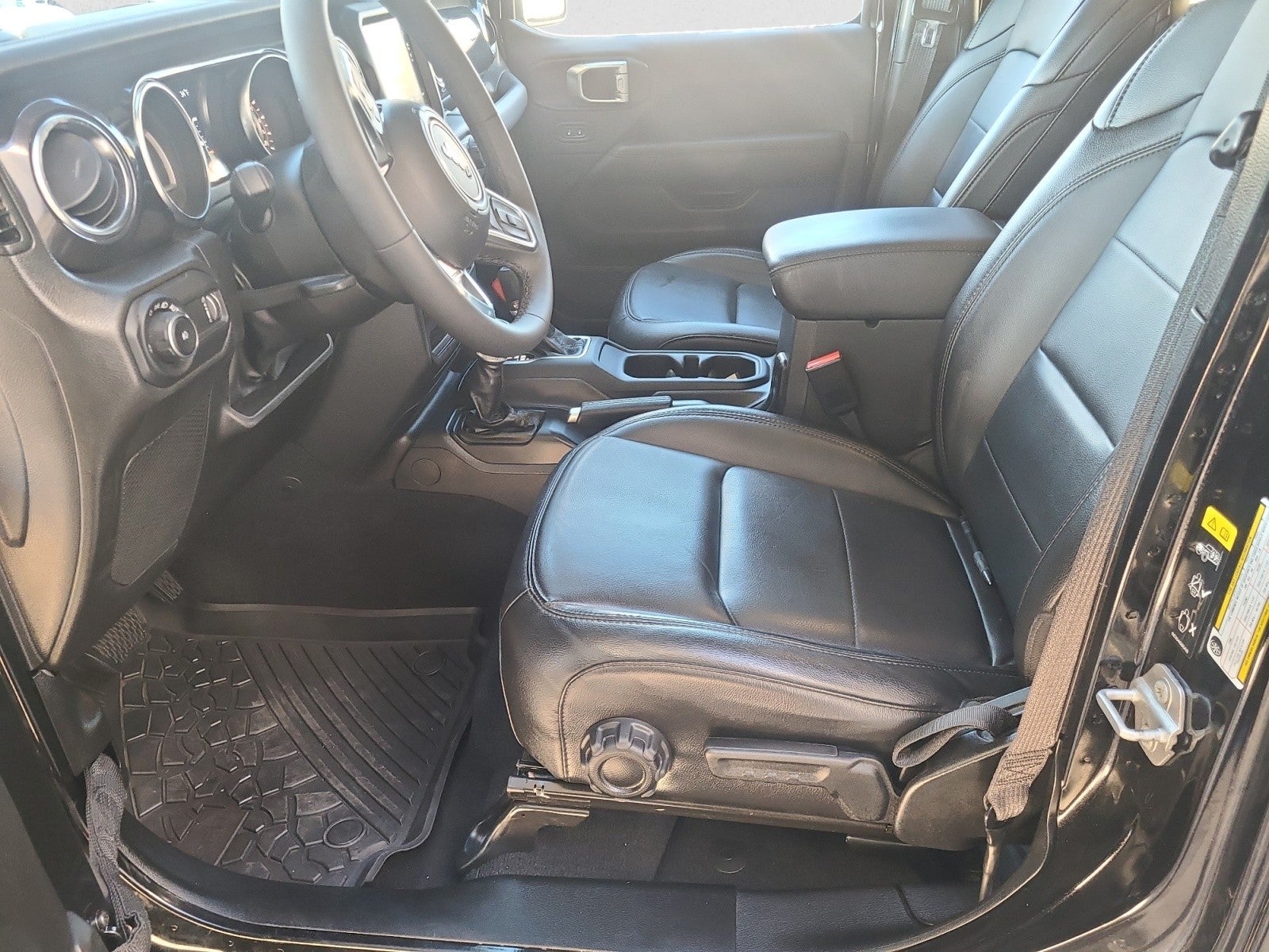 2023 Jeep Wrangler Sahara Altitude 4x4